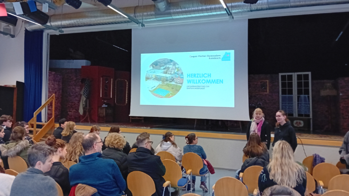 Aufnahme aus dem Infovortrag zur Einführungsklasse im Forum des CVG