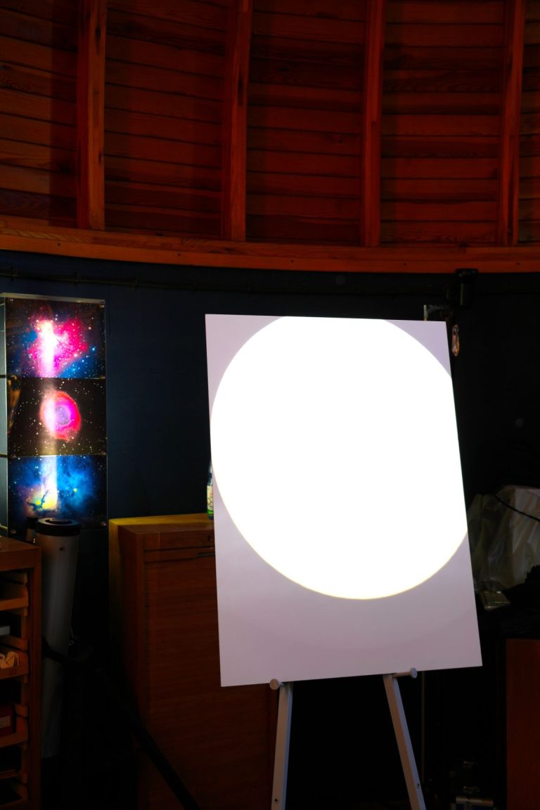 Projektion der Sonne in der Sternwarte