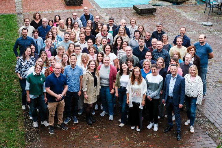 Gruppenfoto des Lehrerkollegiums